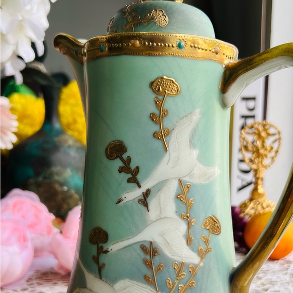 Ethereal Green and Gold Porcelain Hot cocoa or tea Pitcher - Picture 13 of 14